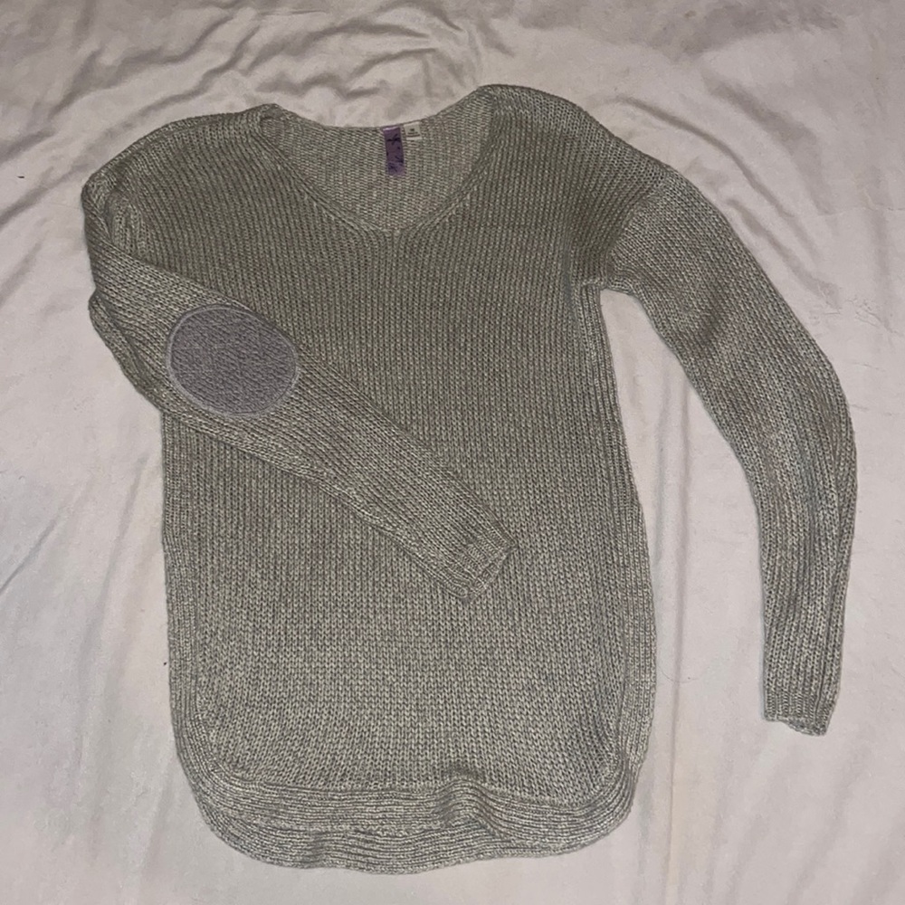 Francesca’s gray sweater